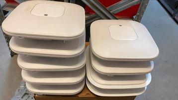 Lot de 9 points d’accès WIFI Cisco POE + son contrôleur beschikbaar voor biedingen