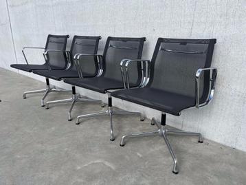 Vitra Eames EA108 netweave stoelen, 3x, heel mooie staat
