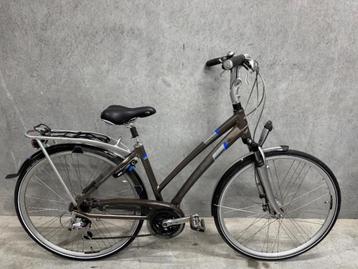 Damesfiets Giant Cosmo, maat 44, in goede staat beschikbaar voor biedingen