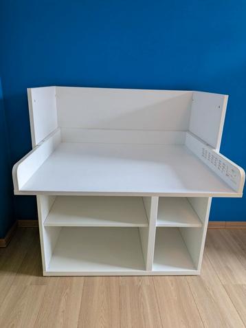 Ververstafel/bureau Stuva Ikea  beschikbaar voor biedingen