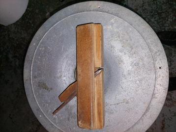 oude schaafmachine beschikbaar voor biedingen