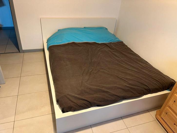 Lit IKEA MALM 160x200, Maison & Meubles, Chambre à coucher | Lits, Comme neuf, Deux personnes, 180 cm, 200 cm, Autres matériaux