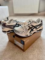 Asics Gel-Kayano 14 Cream/Black (NEUVE) (Taille 44,5), Ophalen, Nieuw