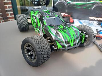 Traxxas rustler 4x4 ultimate met batt en oplader twv 1135€