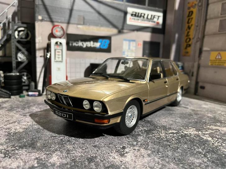 1:18 BMW 520i E28 - neuve dans sa boite, Hobby & Loisirs créatifs, Voitures miniatures | 1:18, Voiture, Enlèvement ou Envoi