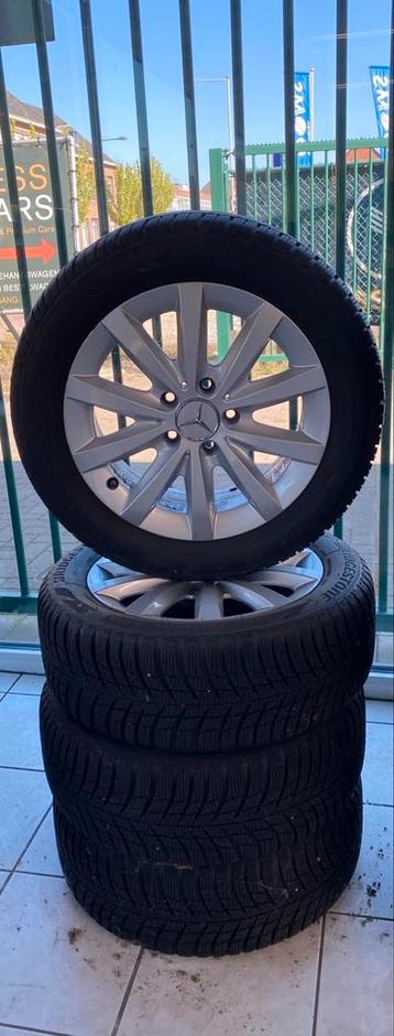 4x Bridgestone banden 205/55 R16 met Mercedes velgen beschikbaar voor biedingen