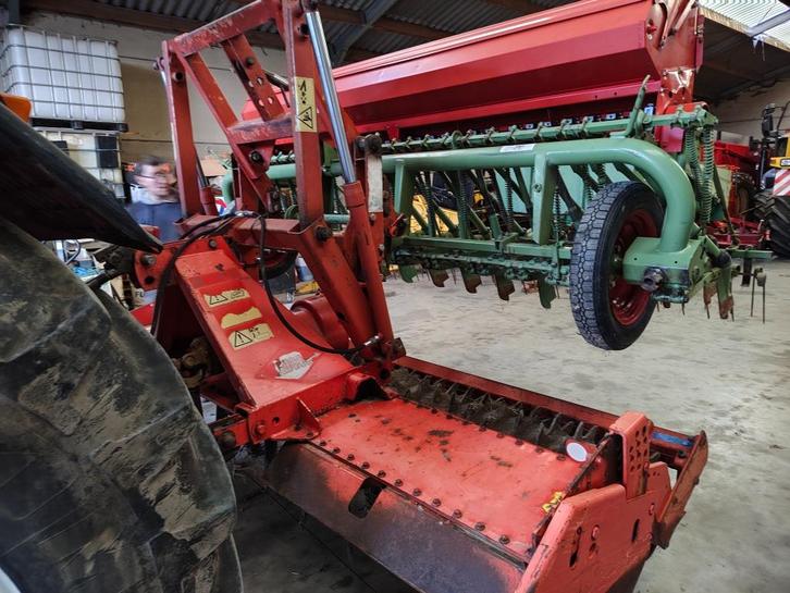 Rotoreg Kuhn + zaaimachine nodet 25 rijen, Zakelijke goederen, Landbouw | Werktuigen, Ophalen