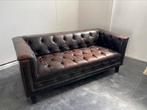 Mooie donkerbruine Chesterfield bank., Ophalen, Gebruikt, Driepersoons, 200 tot 250 cm