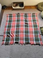 Deken plaid rood groen wit, Huis en Inrichting, Woonaccessoires | Plaids en Woondekens, Ophalen, Zo goed als nieuw