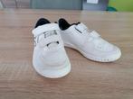 Witte sneakers maat 28, Schoentjes, Jongetje of Meisje, Ophalen of Verzenden, Zo goed als nieuw
