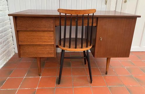 Vintage Scandinavisch bureau, Huis en Inrichting, Bureaus, Gebruikt, Bureau, Ophalen