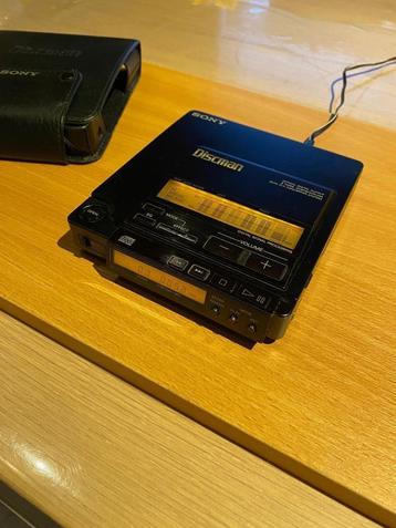 Sony Discman D-Z555. beschikbaar voor biedingen