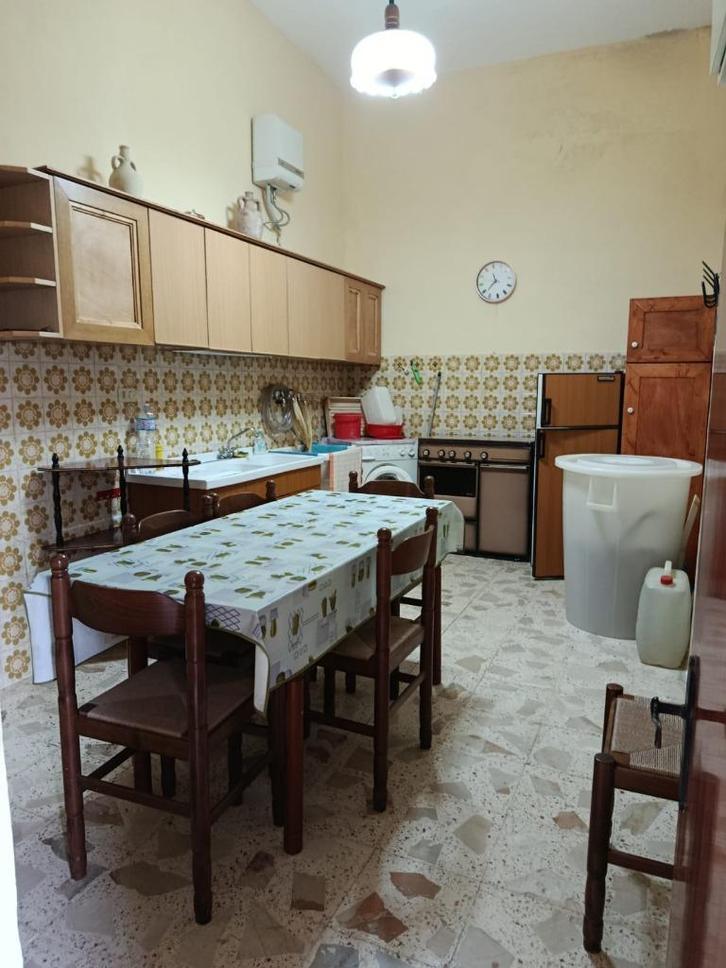 Maison à Aragona (Sicile), Immo, Buitenland, Italië, Woonhuis, Dorp