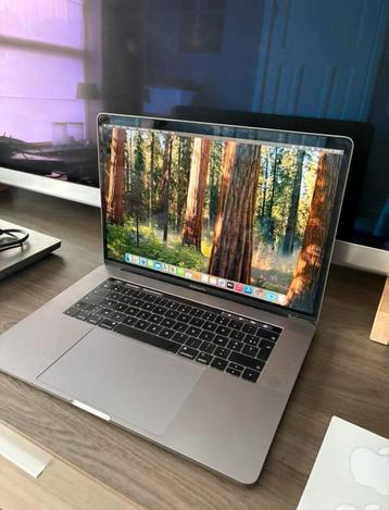Macbook pro 15 inch/ruilen beschikbaar voor biedingen