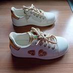 Witte sneakers Fribo - maat 30, Ophalen, Zo goed als nieuw
