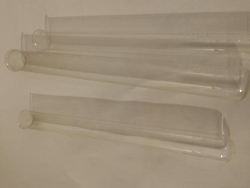Apotheek (oud): 15 proefbuisjes en 18 allerlei kurkjes, Antiek en Kunst, Antiek | Glaswerk en Kristal, Ophalen