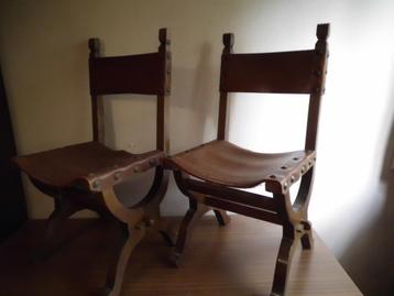 Set van 2 Spaanse stoelen beschikbaar voor biedingen