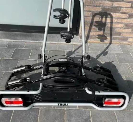 Fietsdrager Thule EuroRide 941, Auto diversen, Fietsendragers, Zo goed als nieuw, Trekhaakdrager, 2 fietsen, Brede banden, Ophalen