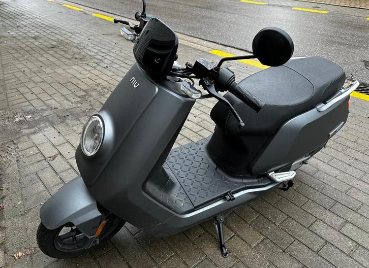 e Scooter, Fietsen en Brommers, Brommers | Overige merken, Zo goed als nieuw, Klasse B (45 km/u), Ophalen