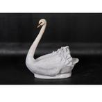 Sitting Swan – Zwaan beeld Hoogte 65 cm