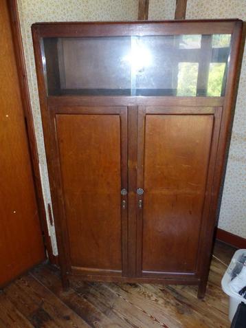 Ancien meuble avec petite vitrine, Enlèvement