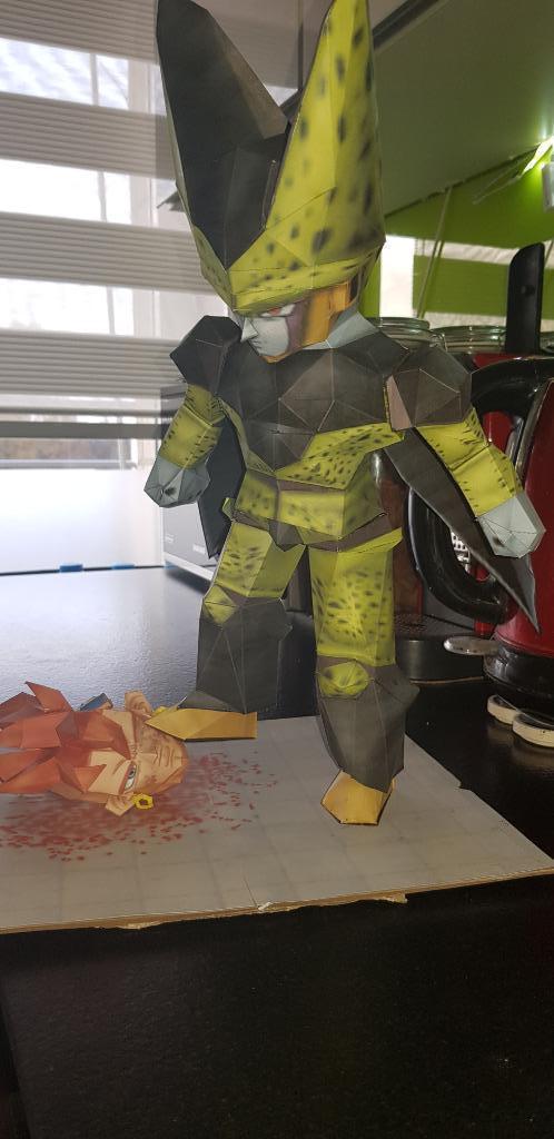 Papercraft Cell killd Android 16, Collections, Statues & Figurines, Neuf, Enlèvement ou Envoi