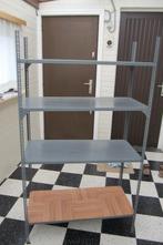 2 metalen stapelrekken, Zakelijke goederen, Ophalen