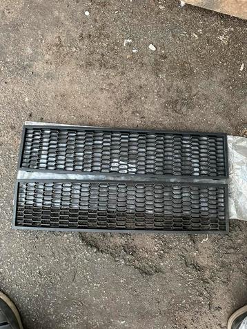 Bmw F10/F11 bumper grill beschikbaar voor biedingen