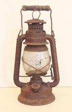 Zeer Oude Petroleumlamp Uit Metaal En Glas, Ophalen of Verzenden