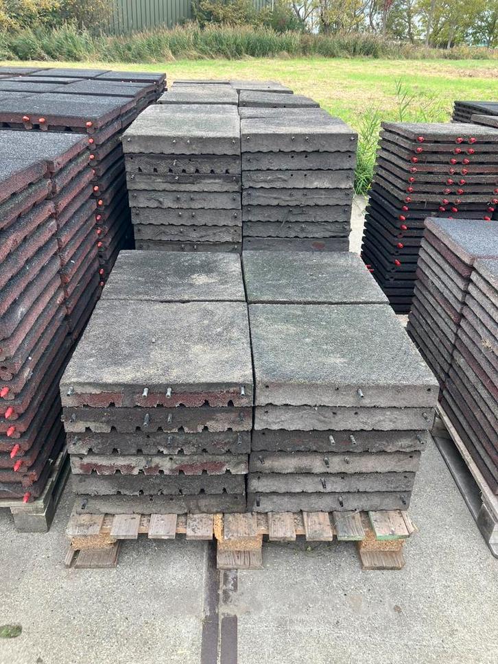 🐴 48 rubberen matten, stalmatten 50x50x7,5cm 🐴, Dieren en Toebehoren, Stalling en Weidegang