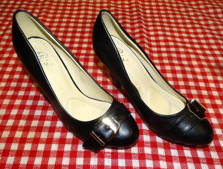 Chaussures à haut talon pour dame, pointure 38, Kleding | Dames, Schoenen, Zo goed als nieuw, Pumps, Zwart, Ophalen