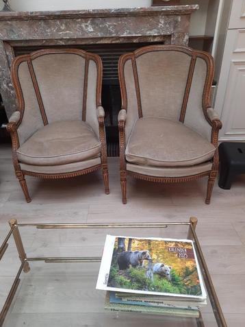 2 zetels “Bergère” Louis XVI beschikbaar voor biedingen
