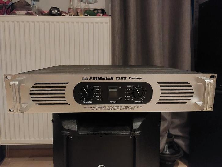 Dap palladium 1200 versterker, Musique & Instruments, Amplis | Clavier, Moniteur & Sono, Comme neuf, Sono, 1000 watts ou plus