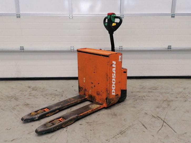 DOOSAN LEDH20M, Zakelijke goederen, Machines en Bouw | Heftrucks en Intern transport, Palletwagen, Elektrisch, 2000 tot 3000 kg