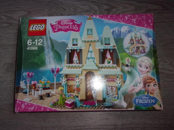 Lego DISNEY Frozenkasteel (41068), Kinderen en Baby's, Speelgoed | Duplo en Lego, Zo goed als nieuw, Lego, Complete set, Ophalen of Verzenden