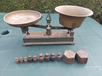 Balance et poids vintage beschikbaar voor biedingen