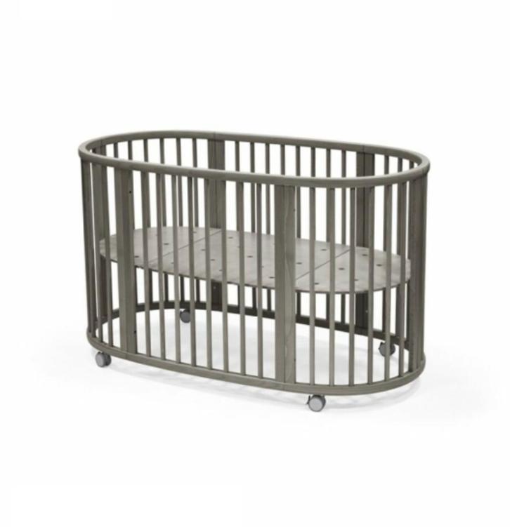 Stokke Sleepi Bed V3 Hazy Grey + ACCESSOIRES, Kinderen en Baby's, Babywiegjes en Ledikanten, Ledikant, Ophalen