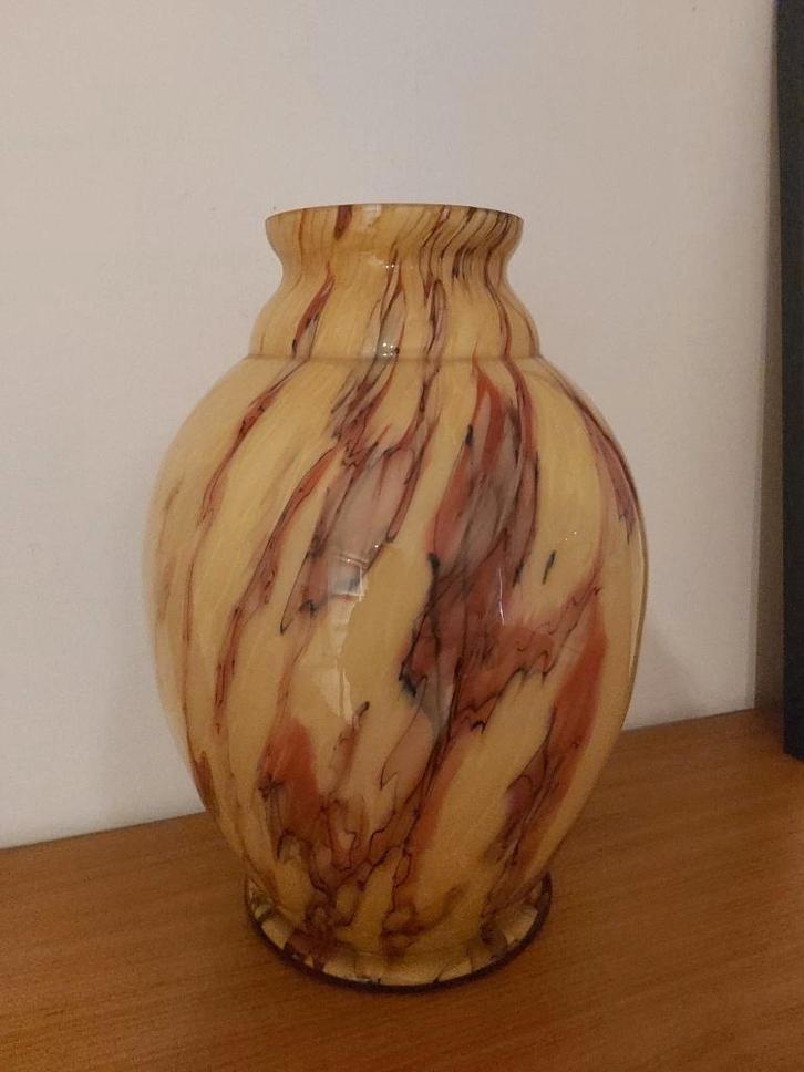 Prachtige grote opaline glazen art deco vaas Scailmont, Antiquités & Art, Antiquités | Vases, Enlèvement