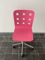 Twee IKEA bureaustoelen, Ophalen