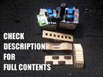 2x Rock Crawler 1/36 Jiabaile 3602 + 4x Obstakels | NIEUW, Hobby en Vrije tijd, Modelbouw | Radiografisch | Auto's, Elektro, Auto offroad