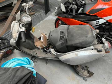 Sym mio 50 B klasse beschikbaar voor biedingen