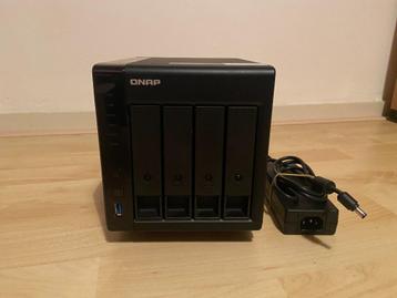 Qnap TS-451D2 NAS (nov 2022) *8gb ram upgrade* + evt. hdd beschikbaar voor biedingen
