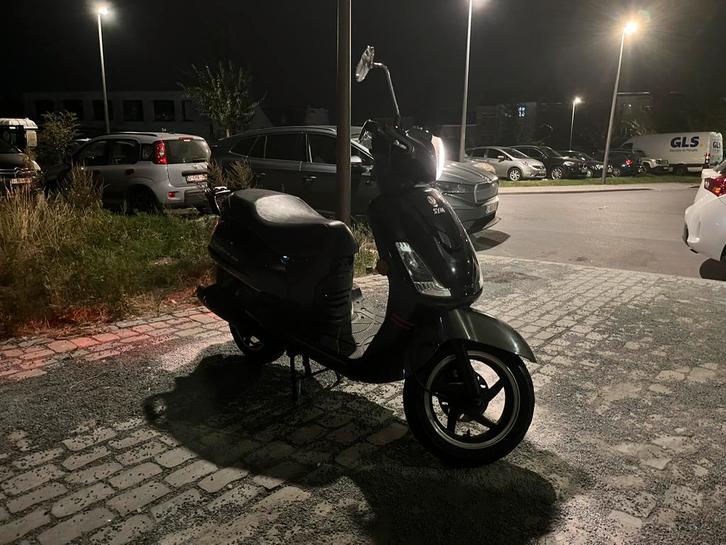 Sym fiddle 2 A klasse, Fietsen en Brommers, Snorfietsen en Snorscooters, Zo goed als nieuw, SYM, Benzine, Ophalen