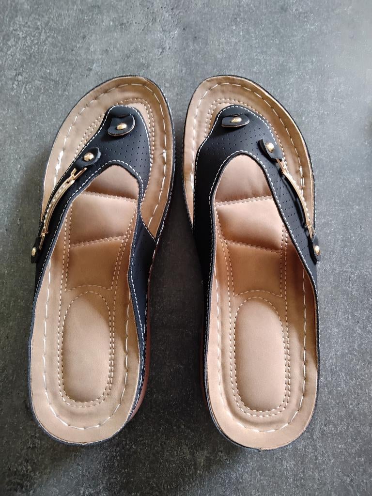 Nouvelles tongs noires pour femmes, Neuf, Enlèvement ou Envoi, Sabots, Noir