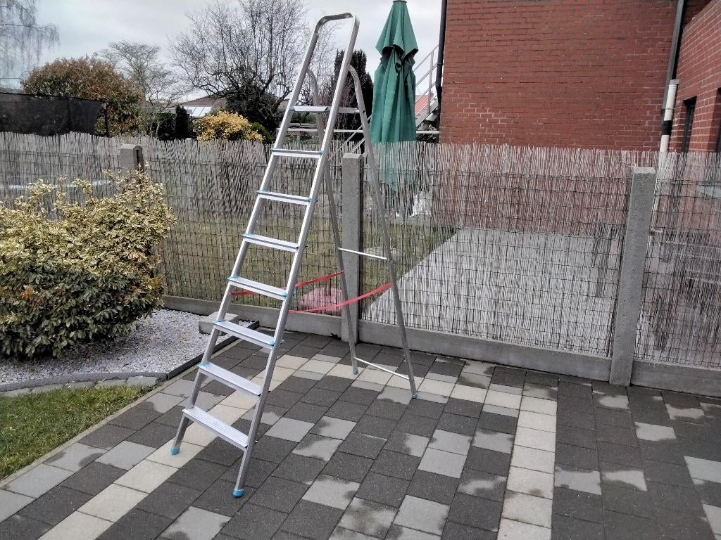 ALUMINIUM Vouwladder met 8 treden (izgst), Ophalen