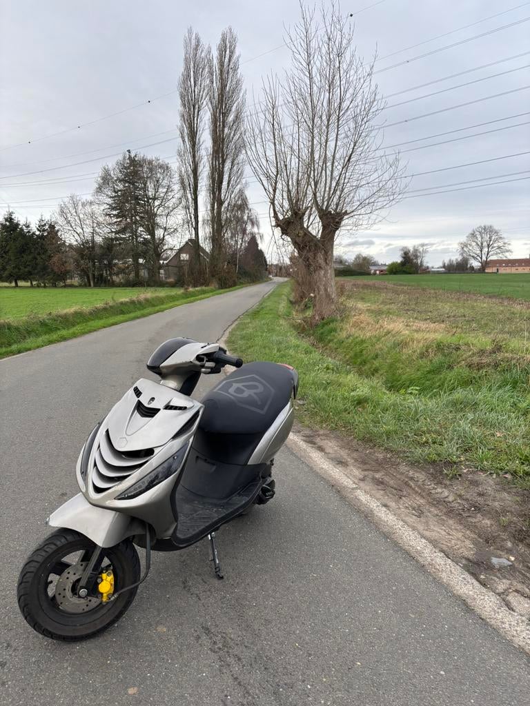 Piaggio Zip 70cc 2takt, Fietsen en Brommers, Scooters | Piaggio, Ophalen, Zo goed als nieuw, Zip