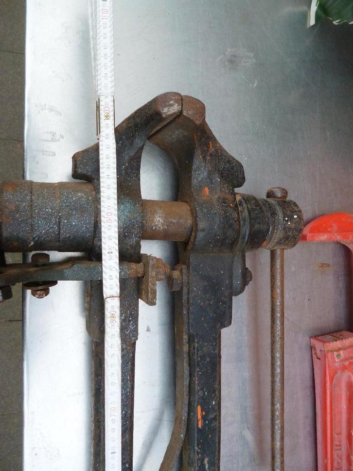 étau de forgeron sur pied, Bricolage & Construction, Établis, Étau, Enlèvement