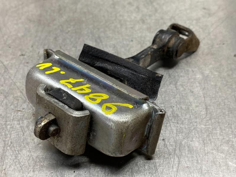 MECANISME DE VEROUILLAGE PORTE AVANT GAUCHE Isuzu D-Max, Autos : Pièces & Accessoires, Carrosserie & Tôlerie, Autres marques automobiles
