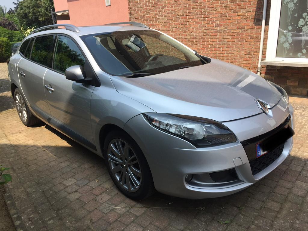 Renault megane 1.5 GT-line, Auto's, Renault, Particulier, Diesel, Euro 5, Break, Handgeschakeld, Zilver of Grijs, Ophalen