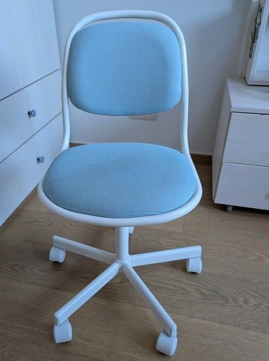chambre d'enfant - Ikea - chaise de bureau enfant ÖRFJÄLL, Enfants & Bébés, Enlèvement, Utilisé